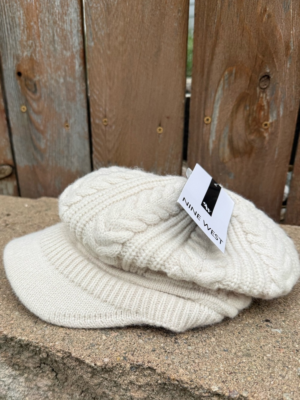 Nine West Women’s Cream White Cable Knit Brim Hat Newsboy NWT